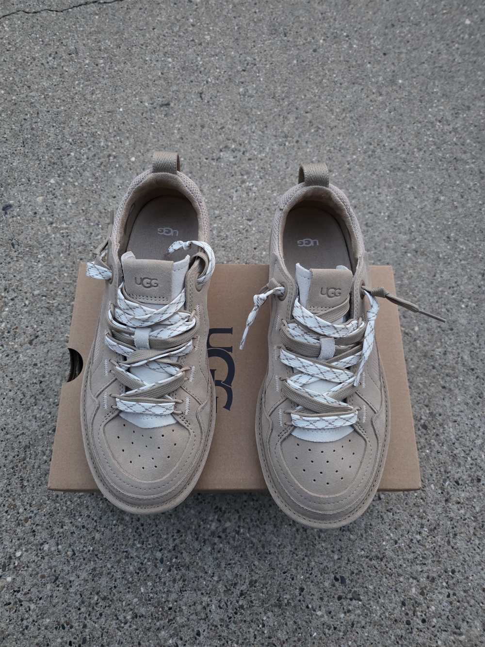 UGG Minimel Sneaker Women Size 8 - Picture 5 of 11